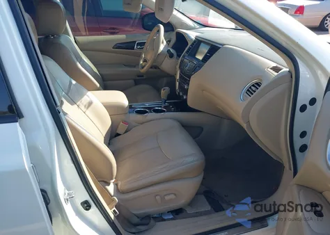 2013 Nissan Pathfinder Platinum z USA, uszkodzony, nr VIN 5N1AR2MN7DC615608